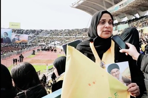 مئات الآلاف يودعون السيد